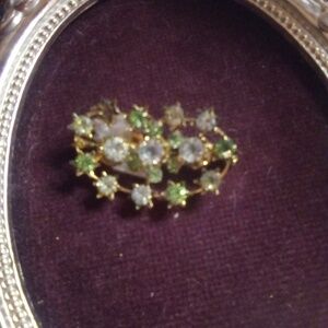 Bling brooch /stone missing but included